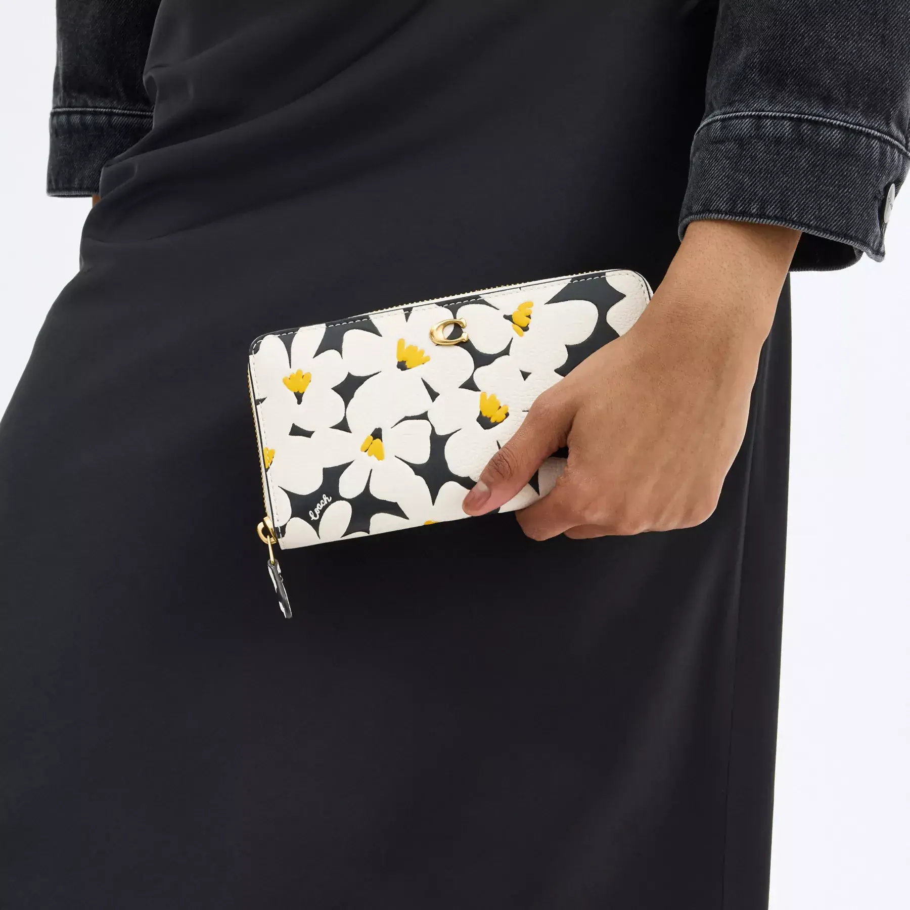 Accordion Zip Wallet With Floral Print Accordion Zip Wallet With Floral Print