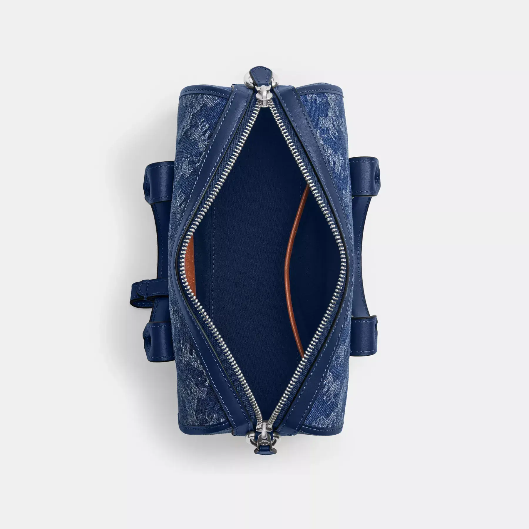 Gotham Duffle Bag 24 With Horse And Carriage Print Gotham Duffle Bag 24 With Horse And Carriage Print