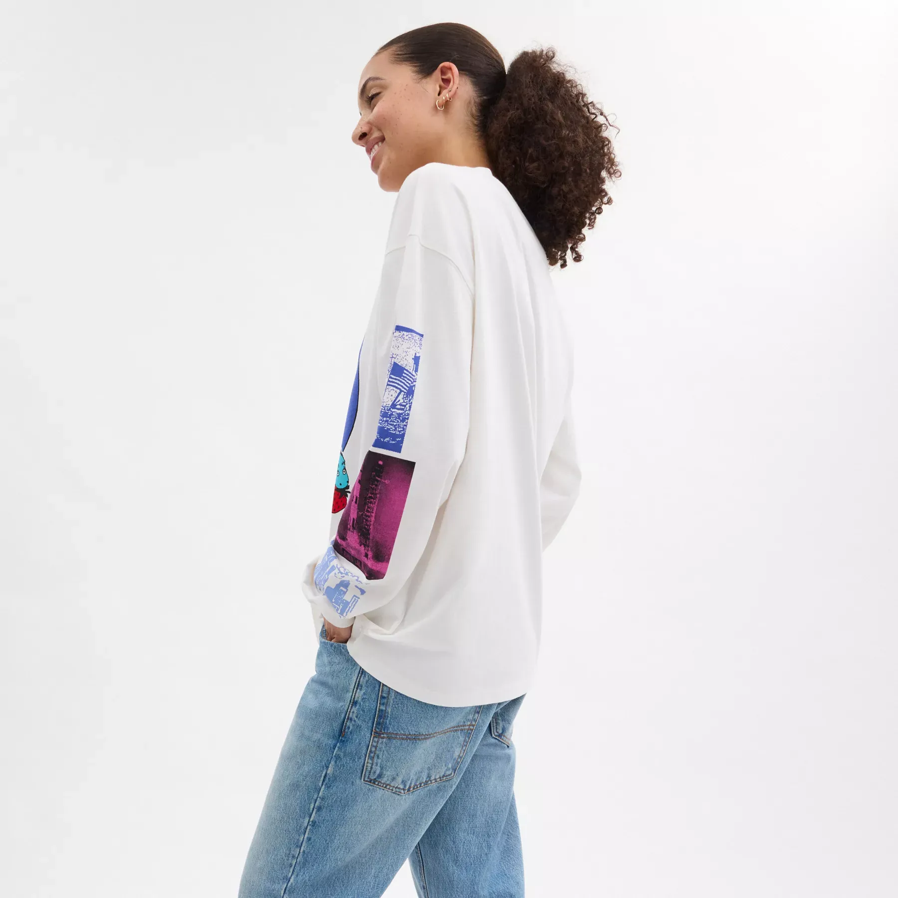 Graphic Long Sleeve T-Shirt Graphic Long Sleeve T-Shirt