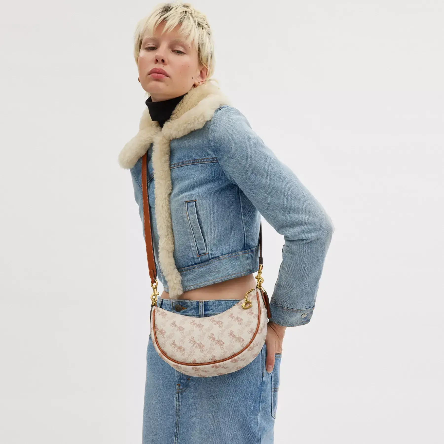 Mira Shoulder Bag With Horse And Carriage Print Mira Shoulder Bag With Horse And Carriage Print