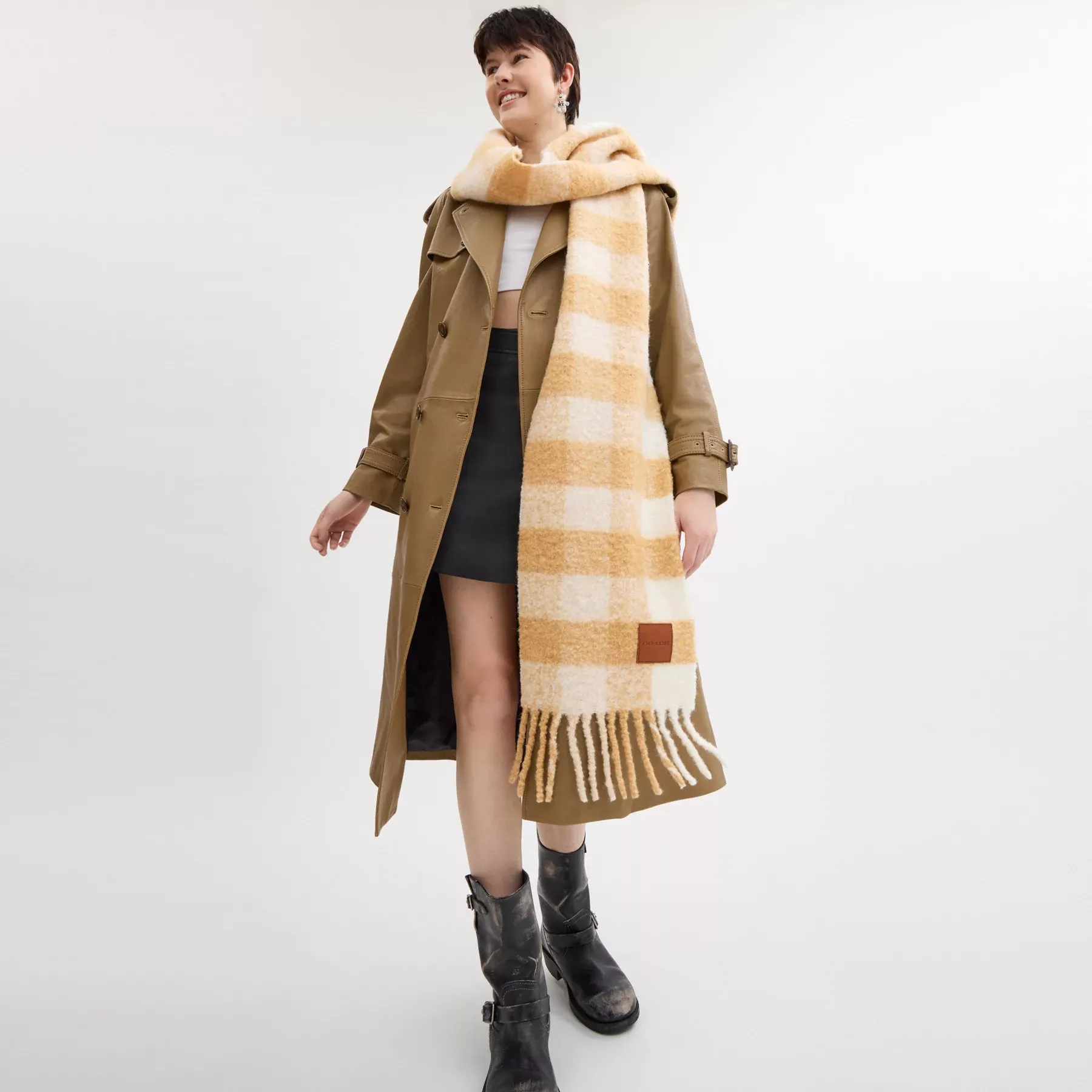 Oversized Plaid Muffler With Leather Patch Oversized Plaid Muffler With Leather Patch